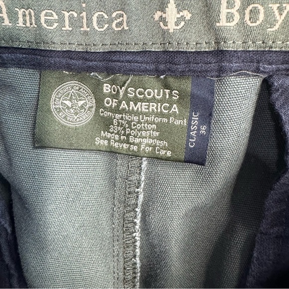Official Boy Scout of America Green Convertible Cargo Pants with Zip-Off Design - Picture 8 of 8